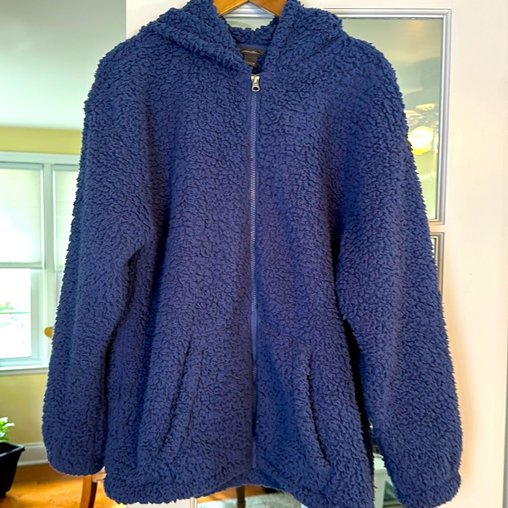 Women’s Eddie Bauer Fleece Zip-Up Hooded Jacket Size M in Periwinkle Blue.
